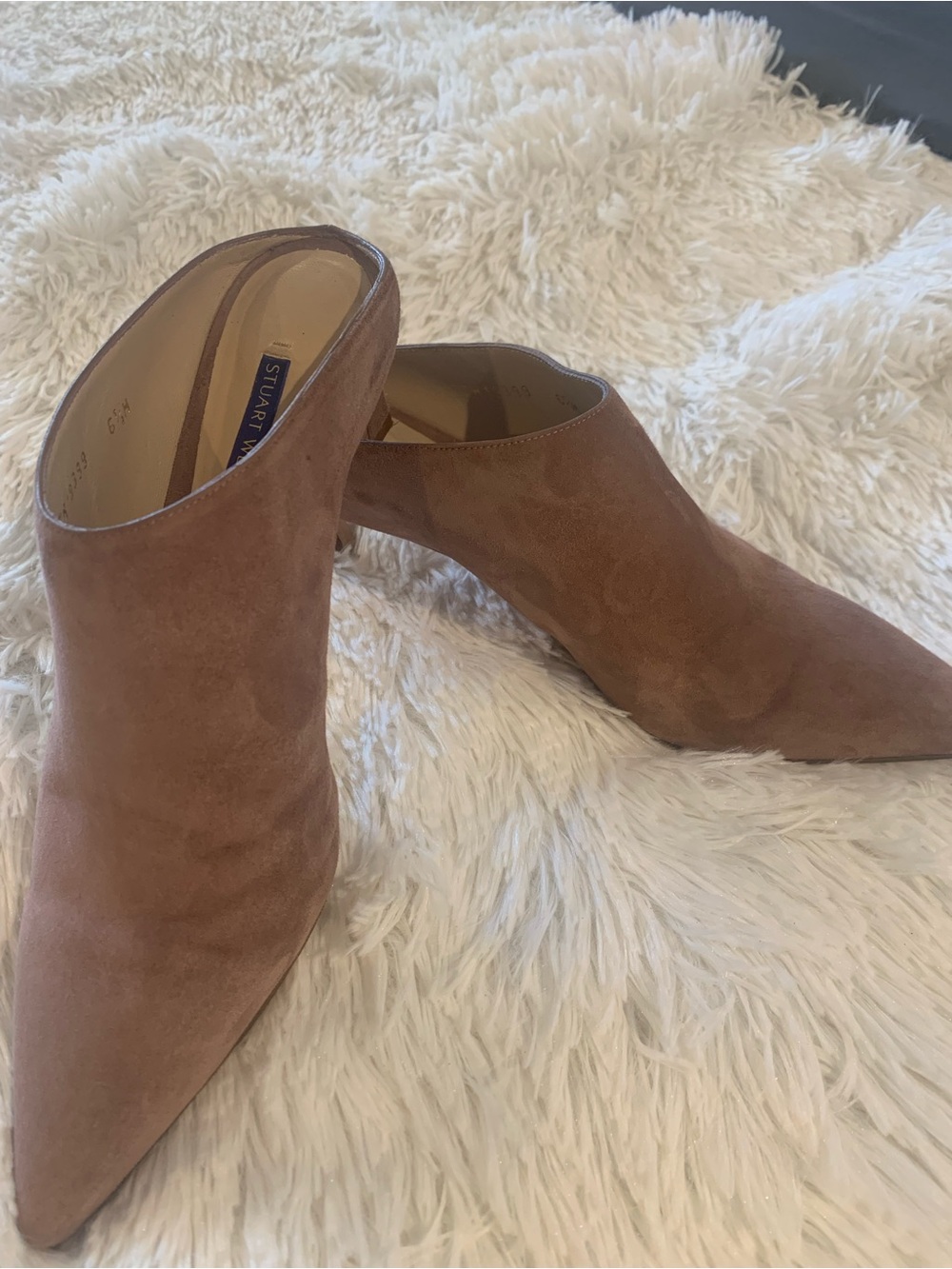 Stuart Weitzman Women's Mauve Pink Suede Pointed-Toe Mule